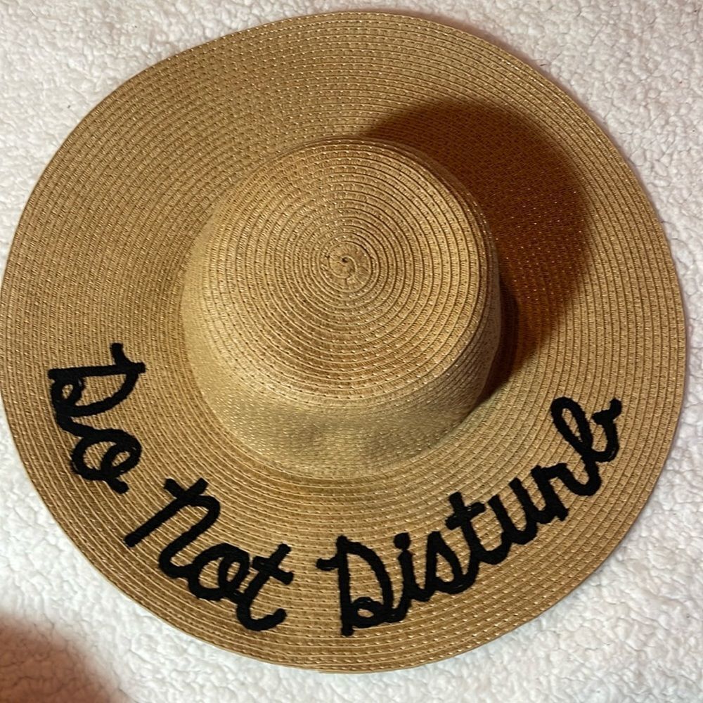 Do not Disturb sun hat